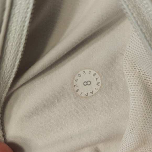 Lululemon running shorts - Picture 5 of 6